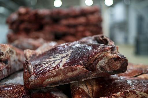 ЮАР столкнулась с дефицитом мяса на фоне вспышек гриппа птиц и ящура
